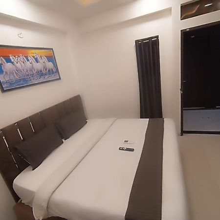 Hotel Kiwi Inn Vijaynagar Scheme 78 Indore Exterior photo