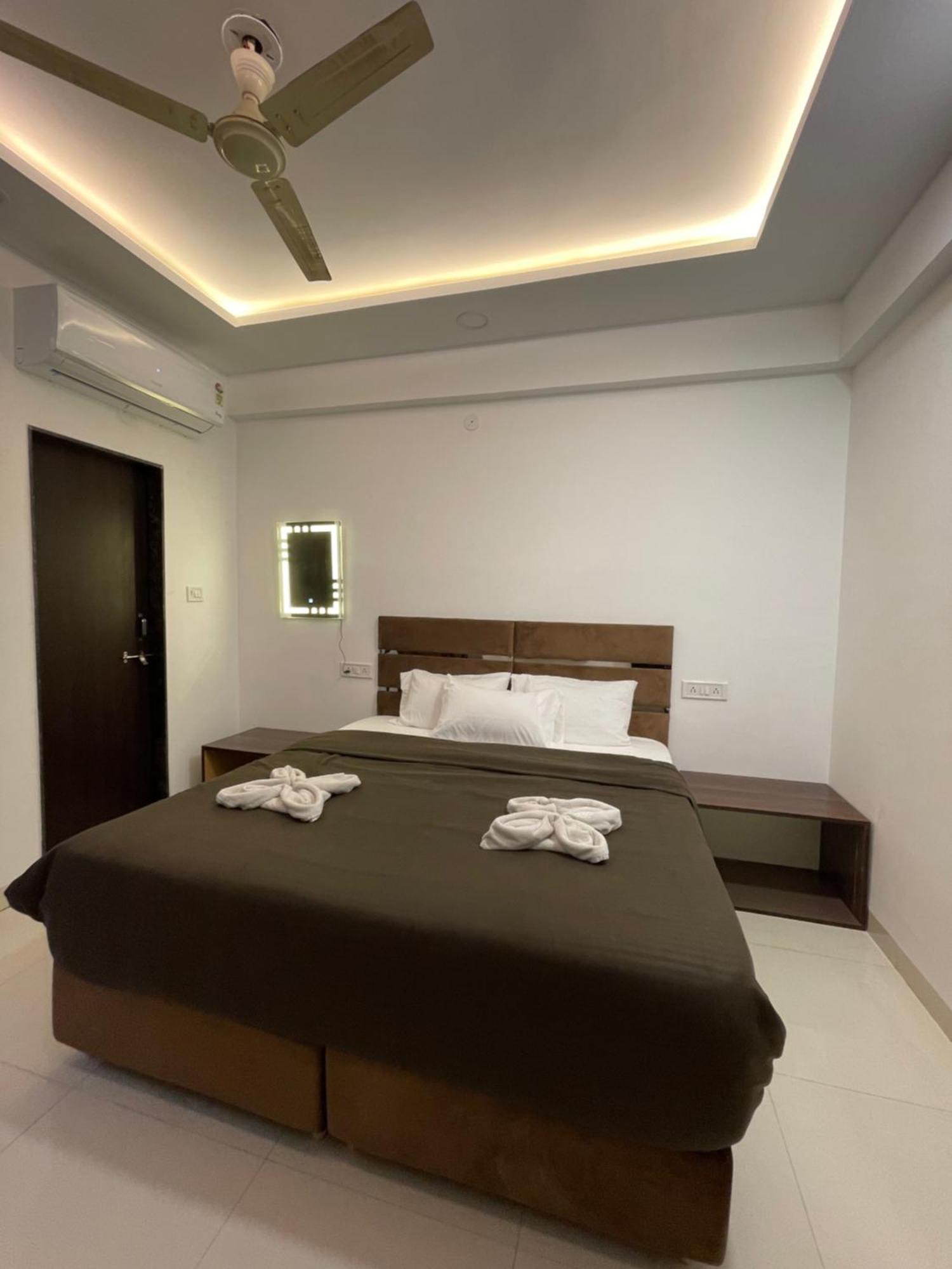 Hotel Kiwi Inn Vijaynagar Scheme 78 Indore Exterior photo